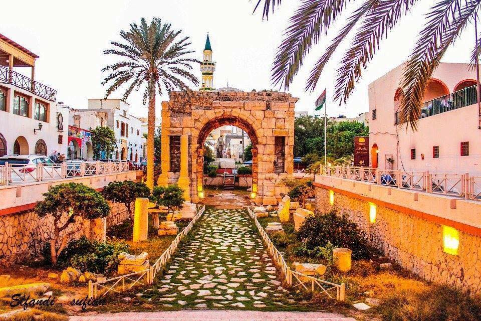 قوس ماركوس أوريليوس في طرابلس، ليبيا